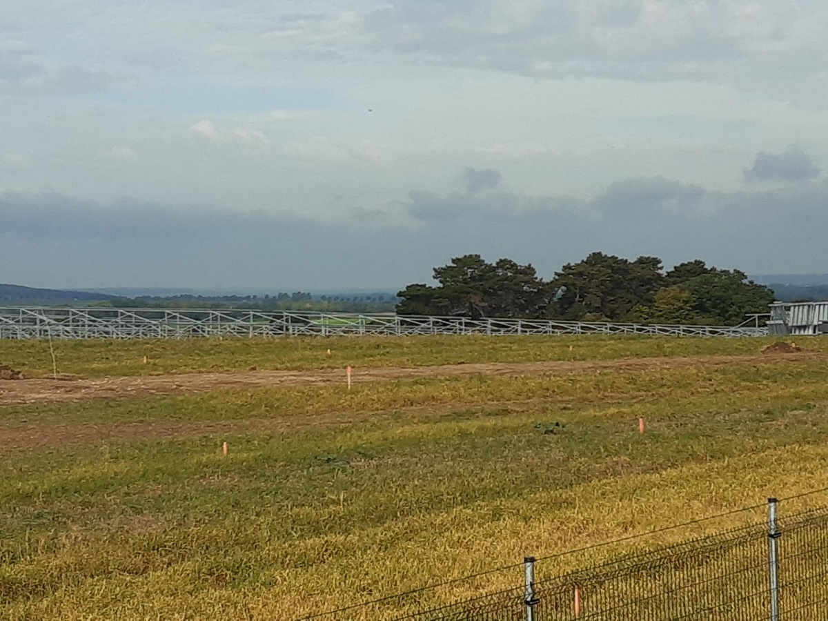 64E3FF9A 1C08 47F0 BF0B E3513F8C95DB